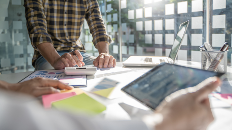 الفحص والتحقق وتقييم المخاطر